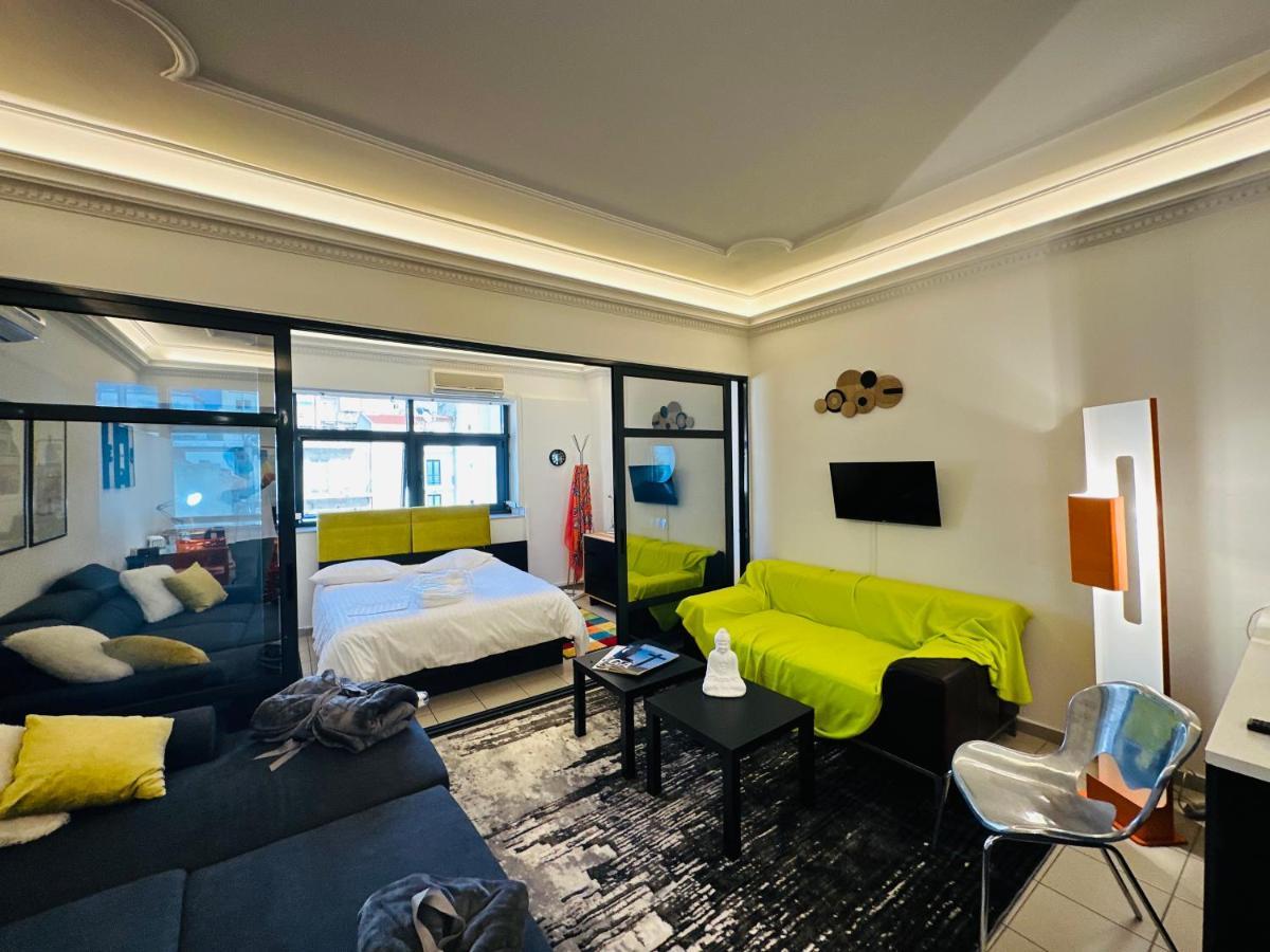 Luxury Archit 14 Street *